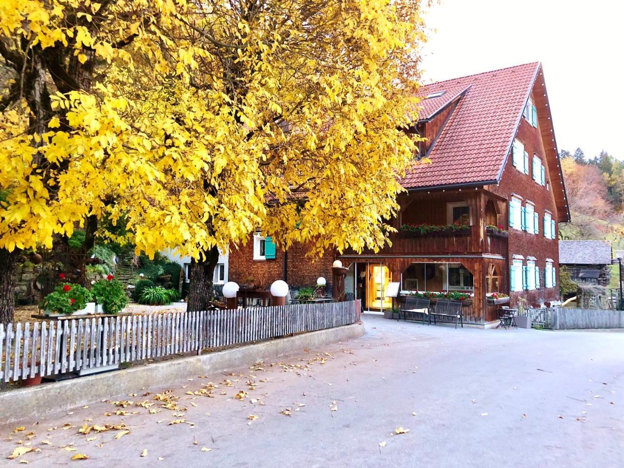 Hotel Garni Brigitte Bürserberg Buitenkant foto